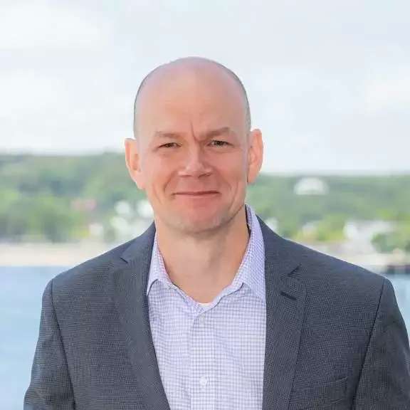 Jon Kennedy Headshot